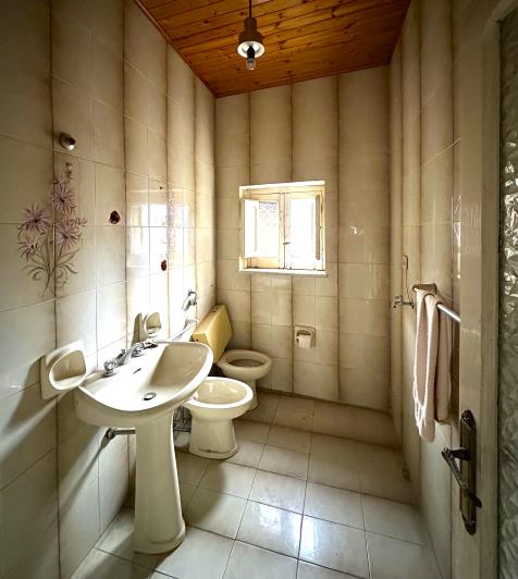 Image No.38-5 Bed Townhouse for sale