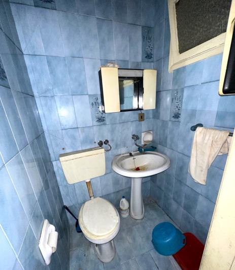 Image No.40-5 Bed Townhouse for sale