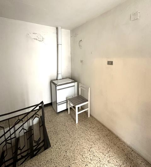 Image No.14-3 Bed Townhouse for sale