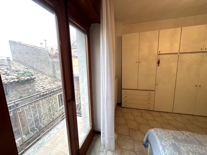 Image No.25-3 Bed Townhouse for sale