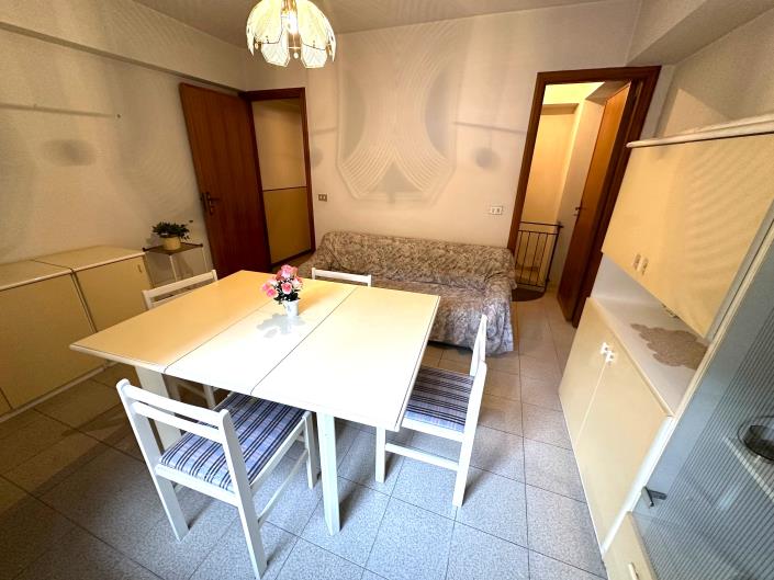 Image No.28-3 Bed Townhouse for sale