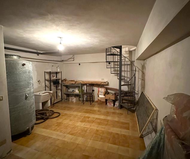 Image No.33-3 Bed Townhouse for sale