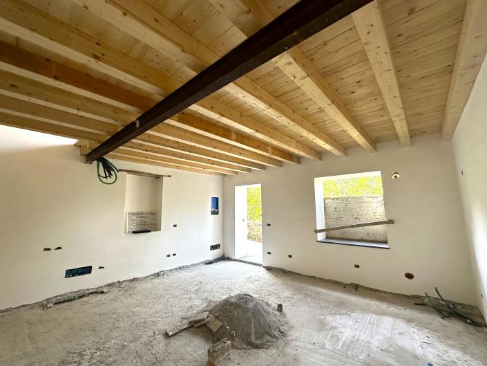 Image No.13-2 Bed Townhouse for sale