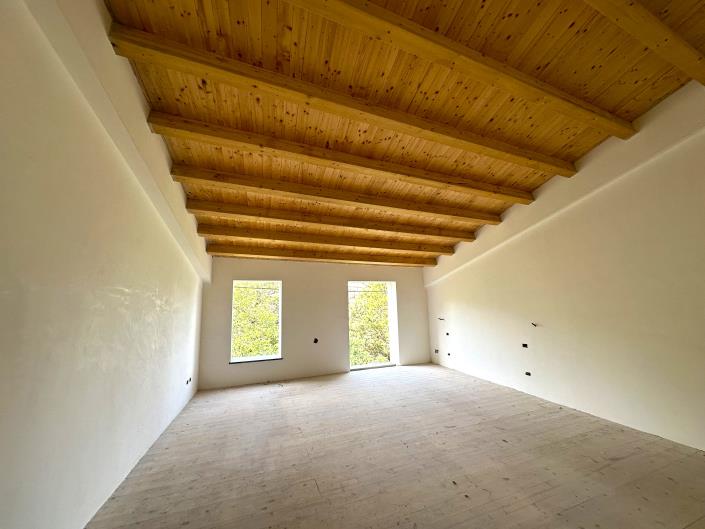 Image No.30-2 Bed Townhouse for sale