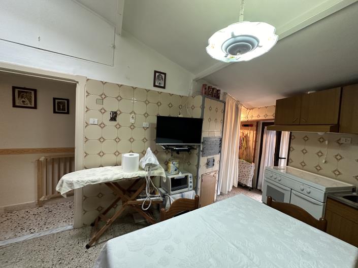 Image No.10-2 Bed Townhouse for sale