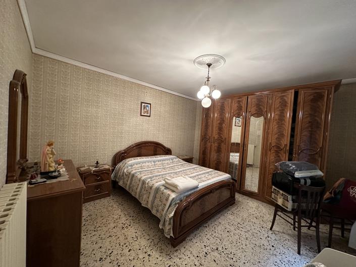 Image No.4-2 Bed Townhouse for sale