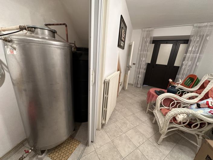 Image No.22-2 Bed Townhouse for sale