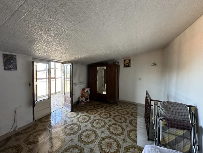 Image No.8-3 Bed Townhouse for sale