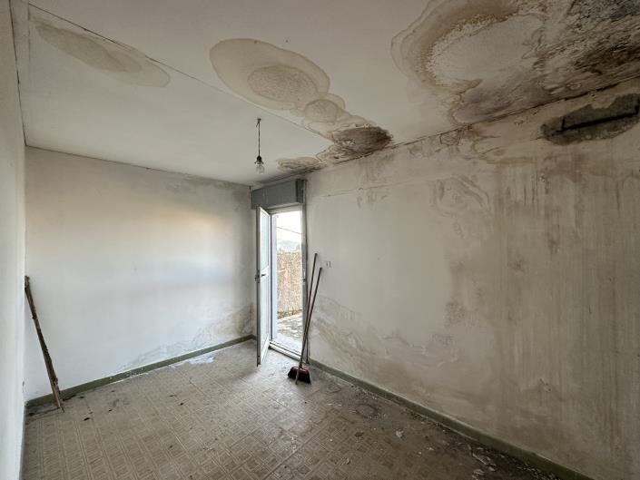 Image No.11-3 Bed Semi-Detached for sale