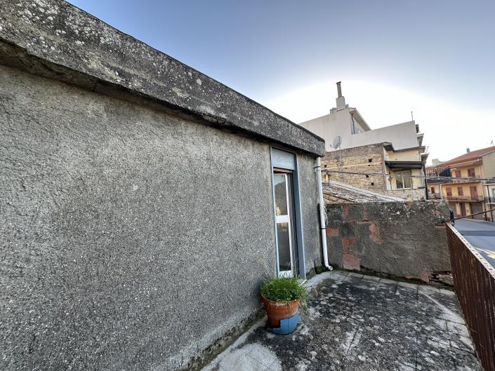 Image No.10-3 Bed Semi-Detached for sale