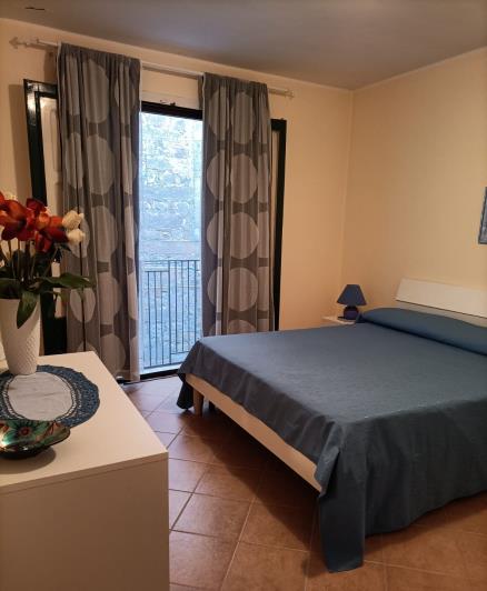 Image No.1-3 Bed Townhouse for sale
