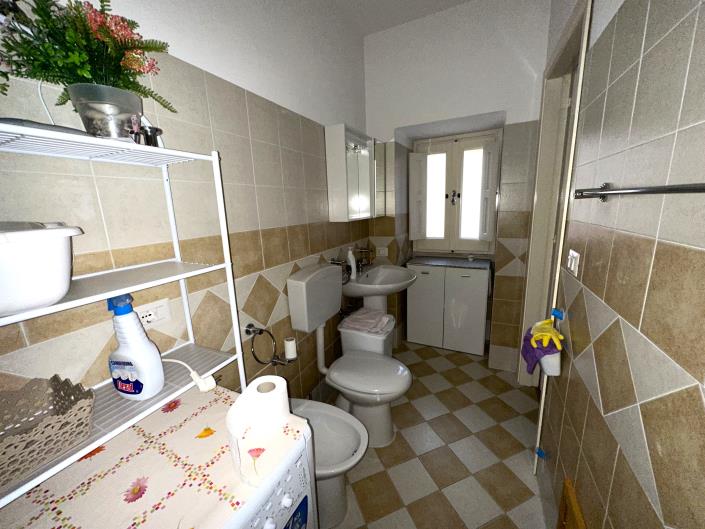 Image No.20-3 Bed Townhouse for sale