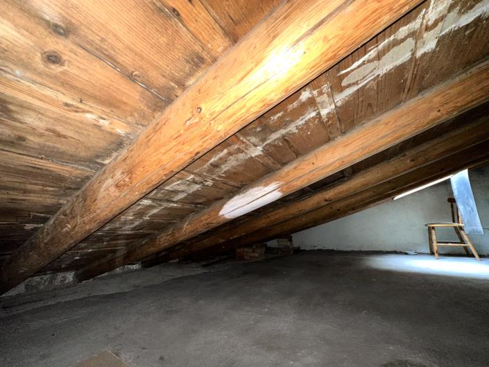 Image No.12-2 Bed Townhouse for sale