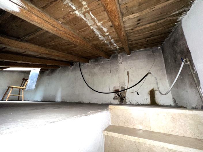 Image No.14-2 Bed Townhouse for sale