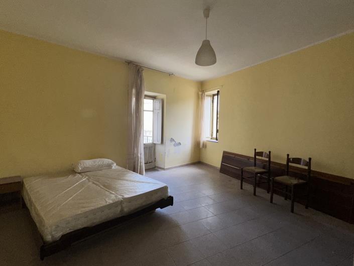 Image No.9-1 Bed Semi-Detached for sale