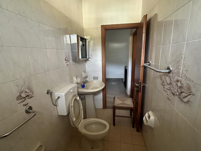 Image No.14-1 Bed Semi-Detached for sale