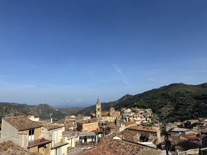 Image No.6-2 Bed Townhouse for sale