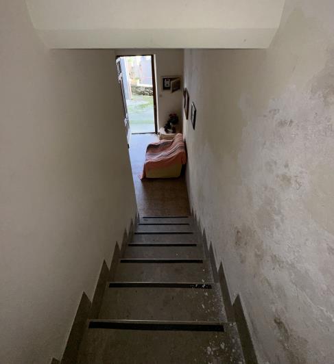 Image No.29-2 Bed Townhouse for sale