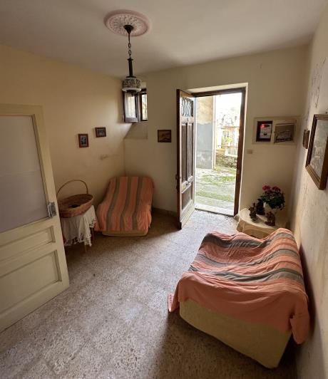 Image No.30-2 Bed Townhouse for sale