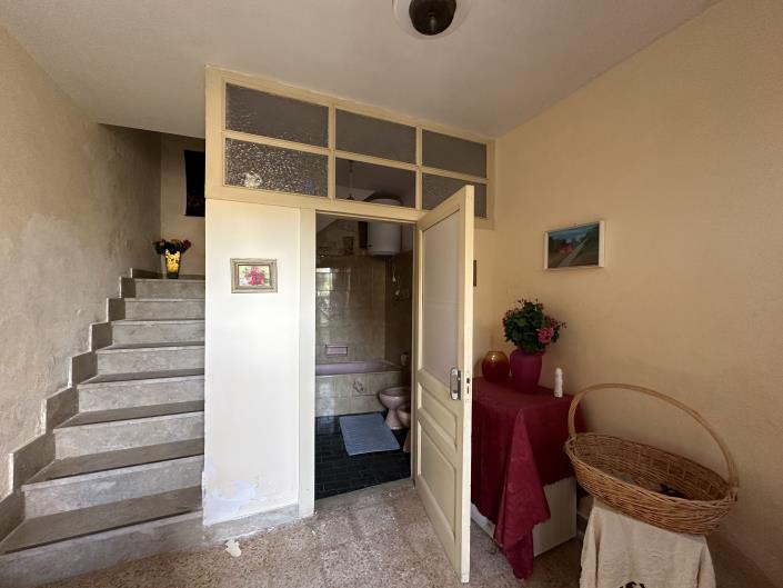 Image No.32-2 Bed Townhouse for sale