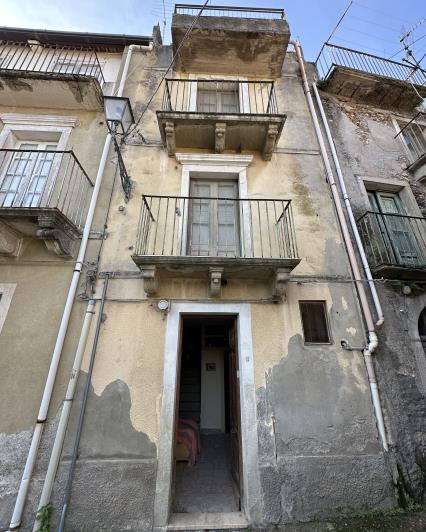 Image No.3-2 Bed Townhouse for sale