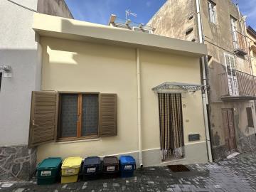 1 - Castroreale, Townhouse