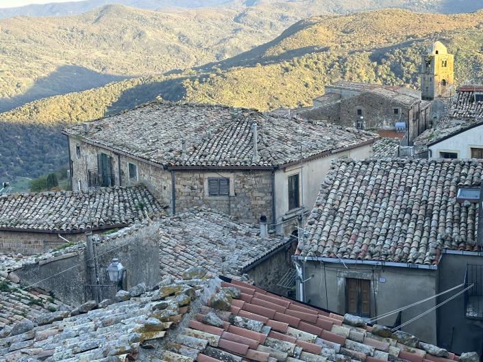 Image No.8-2 Bed Semi-Detached for sale