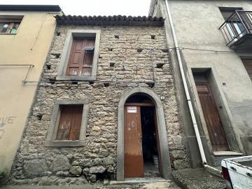 1 - Montalbano Elicona, Townhouse