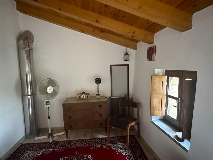 Image No.15-1 Bed Semi-Detached for sale