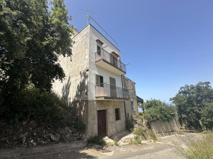 Image No.7-1 Bed Semi-Detached for sale