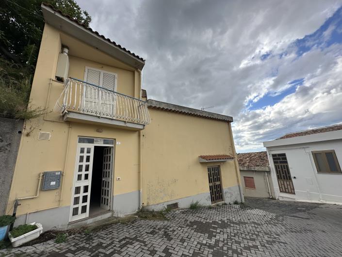 Image No.5-4 Bed Semi-Detached for sale