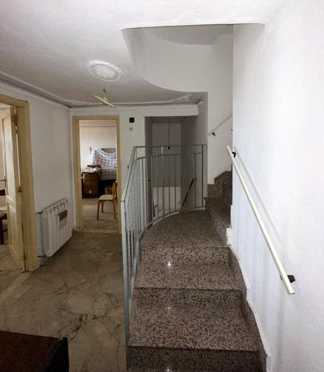 Image No.17-4 Bed Semi-Detached for sale