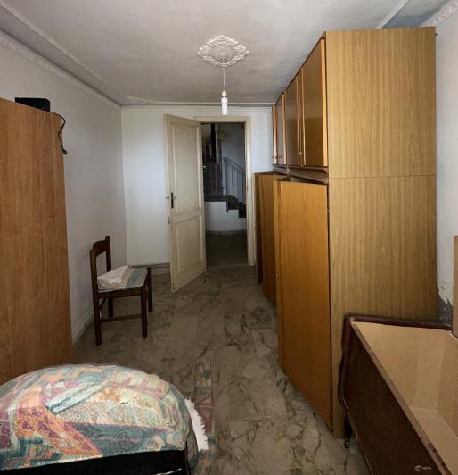 Image No.20-4 Bed Semi-Detached for sale