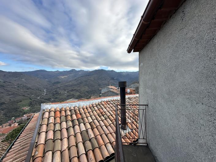 Image No.15-3 Bed House for sale