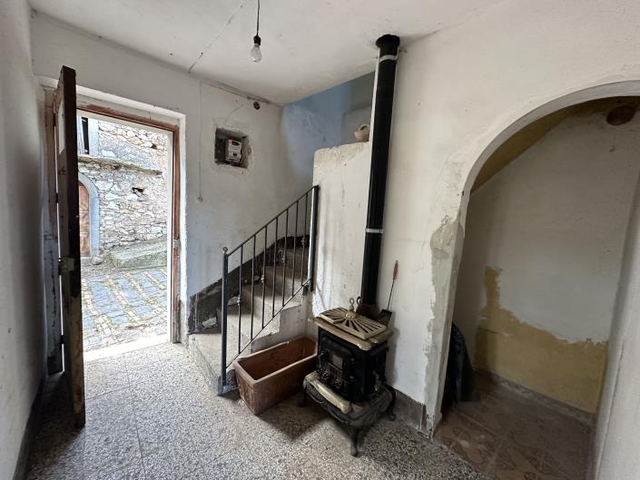 Image No.5-3 Bed House for sale