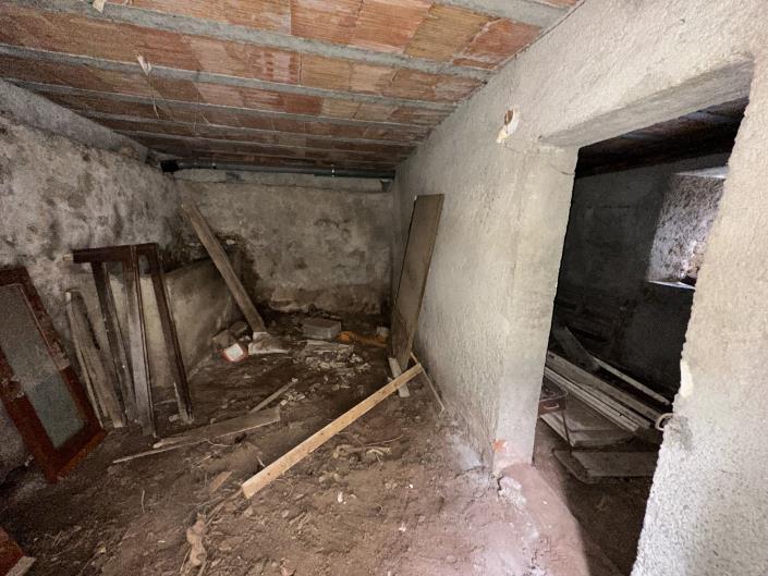 Image No.27-3 Bed House for sale