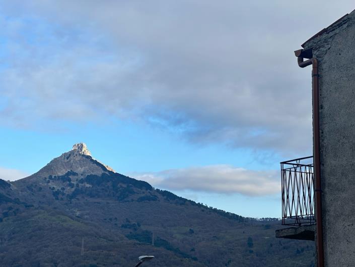 Image No.3-3 Bed House for sale