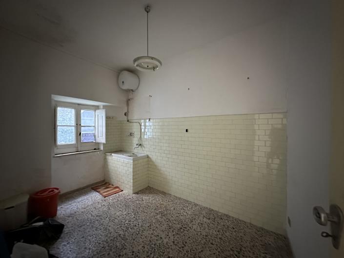 Image No.20-3 Bed Townhouse for sale