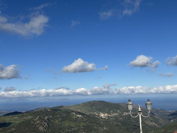 Image No.33-2 Bed Semi-Detached for sale