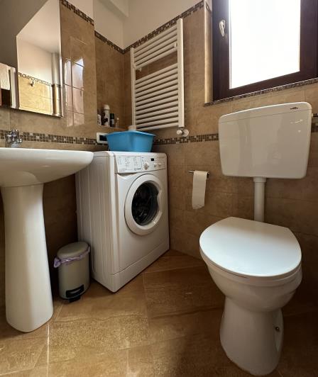 Image No.16-2 Bed Townhouse for sale