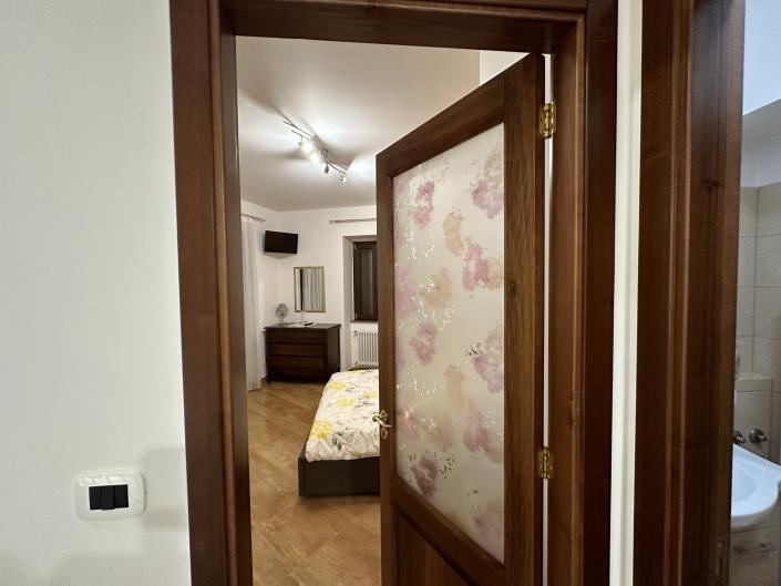 Image No.12-2 Bed Townhouse for sale