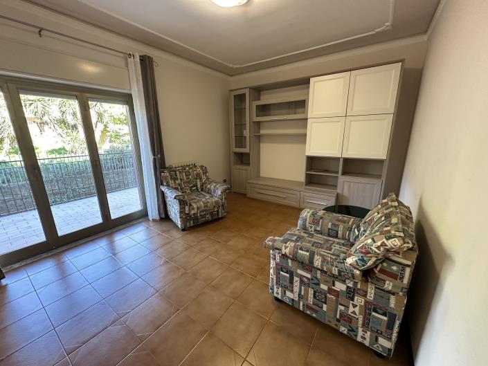 Image No.10-3 Bed Apartment for sale