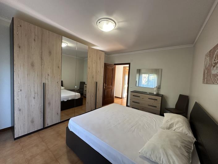 Image No.12-3 Bed Apartment for sale