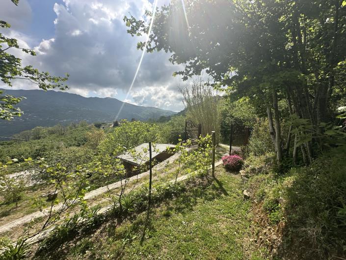 Image No.30-4 Bed Country House for sale