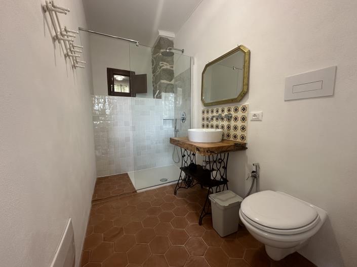 Image No.38-4 Bed Country House for sale