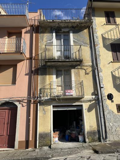 Image No.3-3 Bed Townhouse for sale