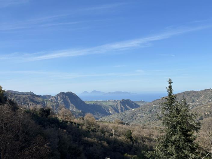 Image No.13-3 Bed Townhouse for sale