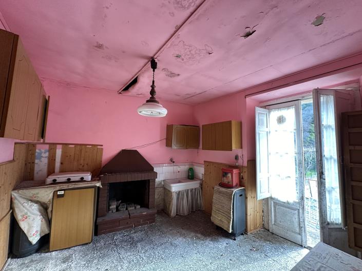 Image No.6-3 Bed Townhouse for sale