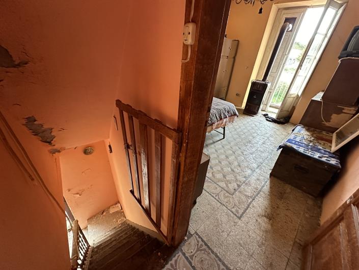 Image No.10-3 Bed Townhouse for sale