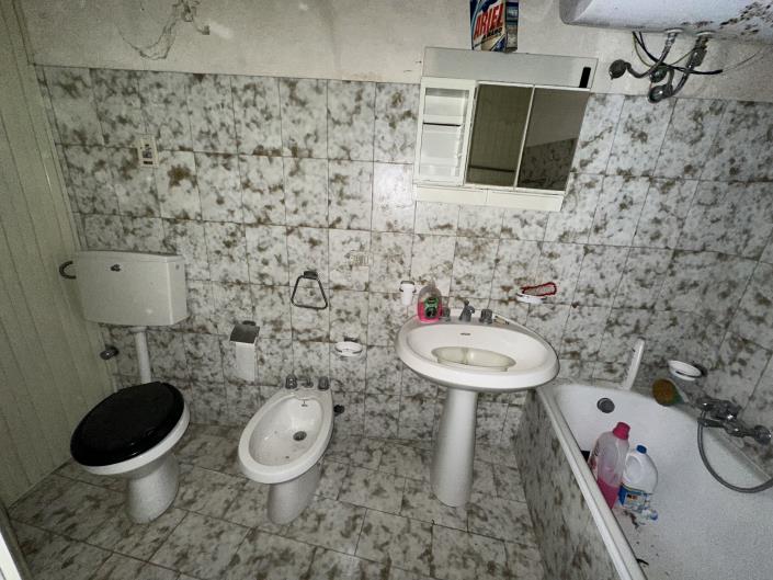 Image No.29-3 Bed Townhouse for sale